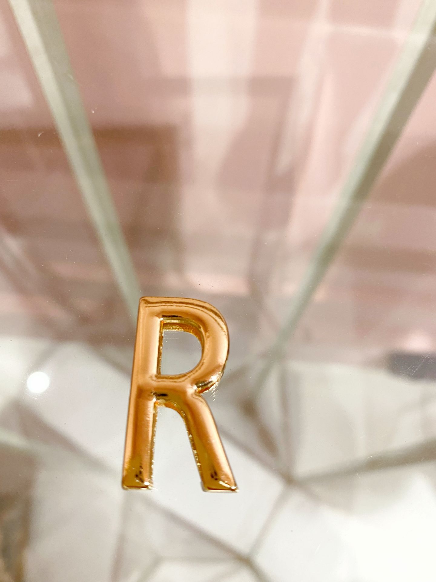 R HARFİ METAL