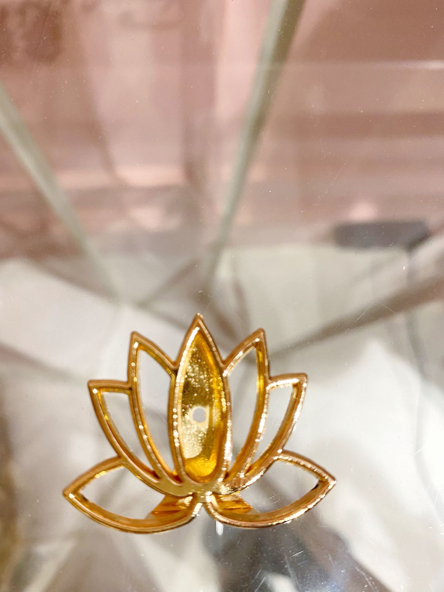 LOTUS ÇİÇEĞİ